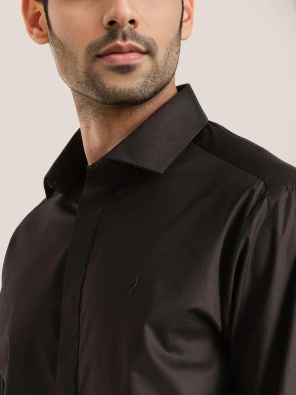 Indian Terrain Men Solid Black Shirt